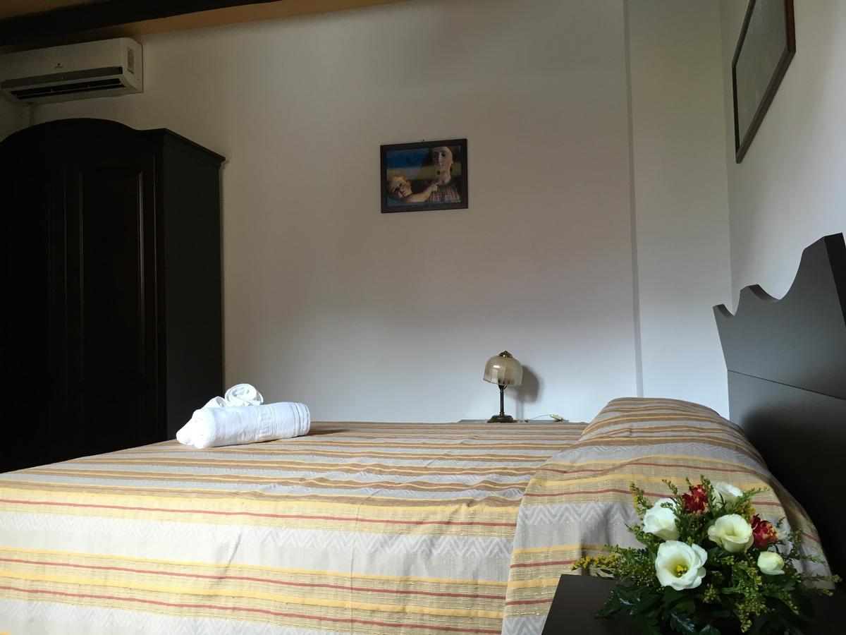 La Bastia Bed & Breakfast Scilla Eksteriør bilde