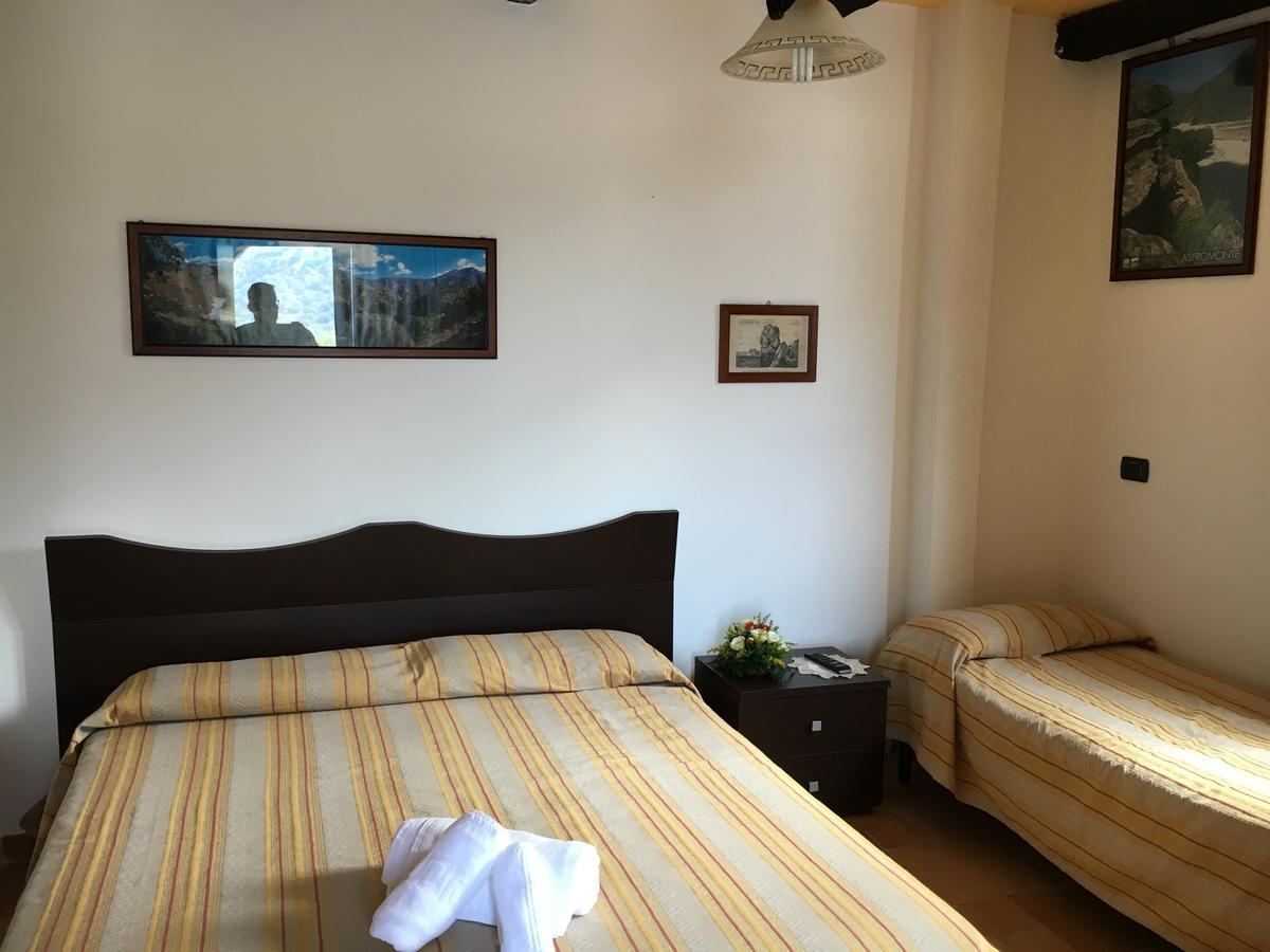 La Bastia Bed & Breakfast Scilla Eksteriør bilde