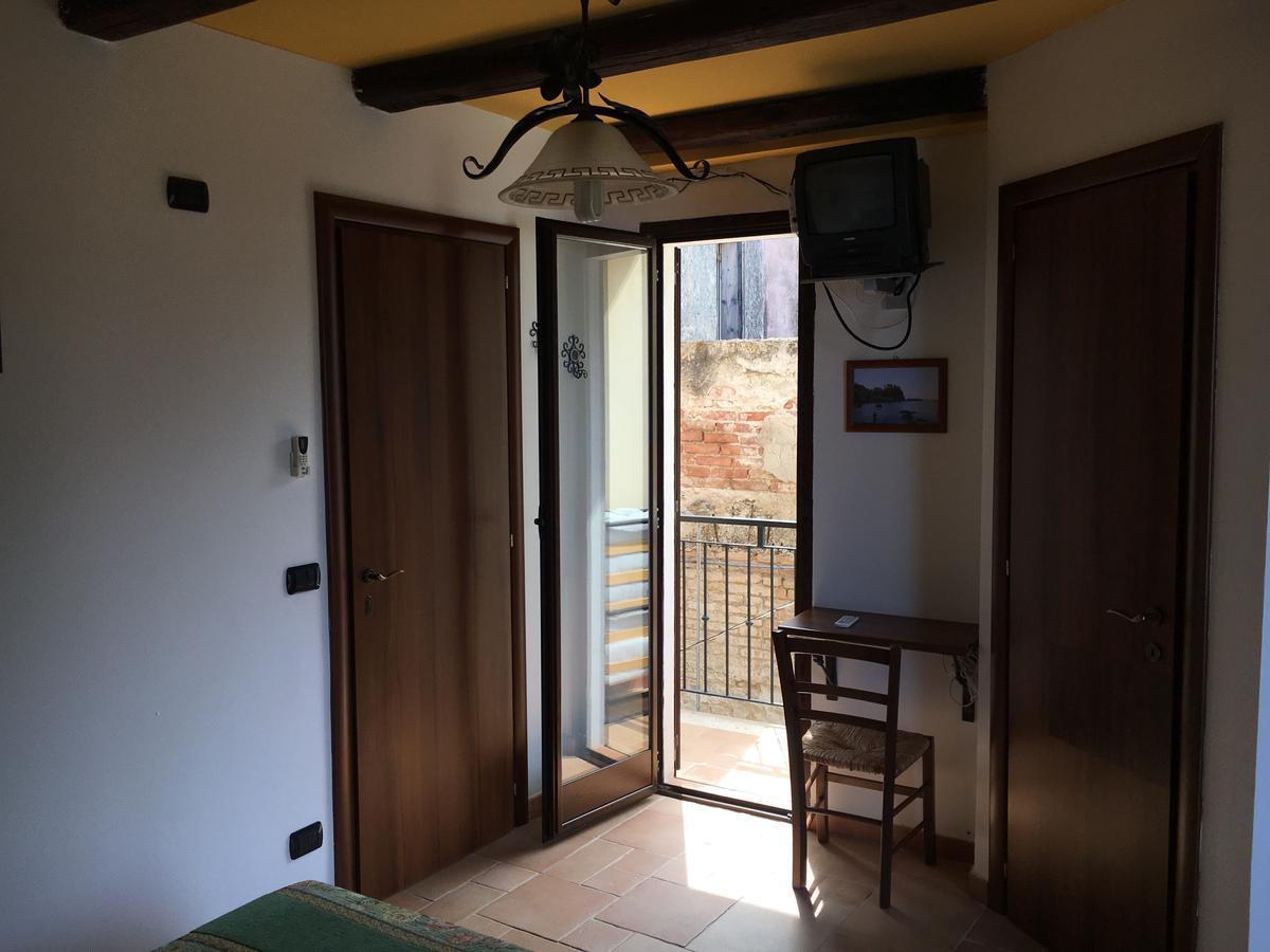 La Bastia Bed & Breakfast Scilla Eksteriør bilde